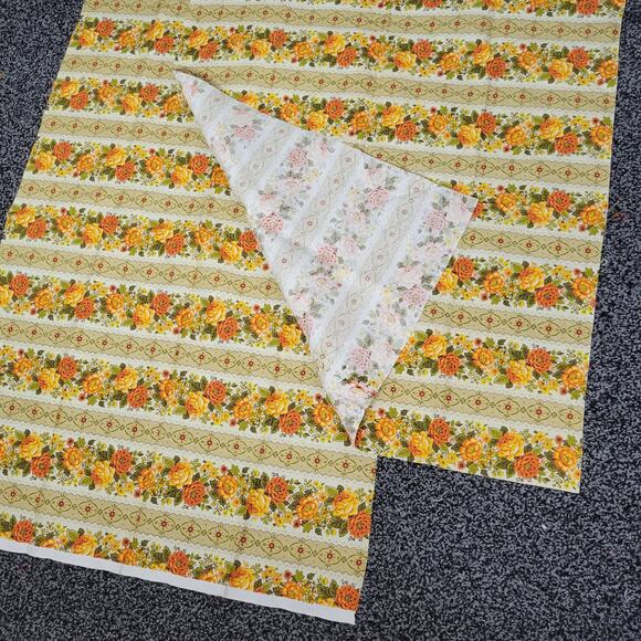 Vintage 70s House 'N Home Fabric & Draperies, Inc. - 2 Pieces - Picture 2 of 10